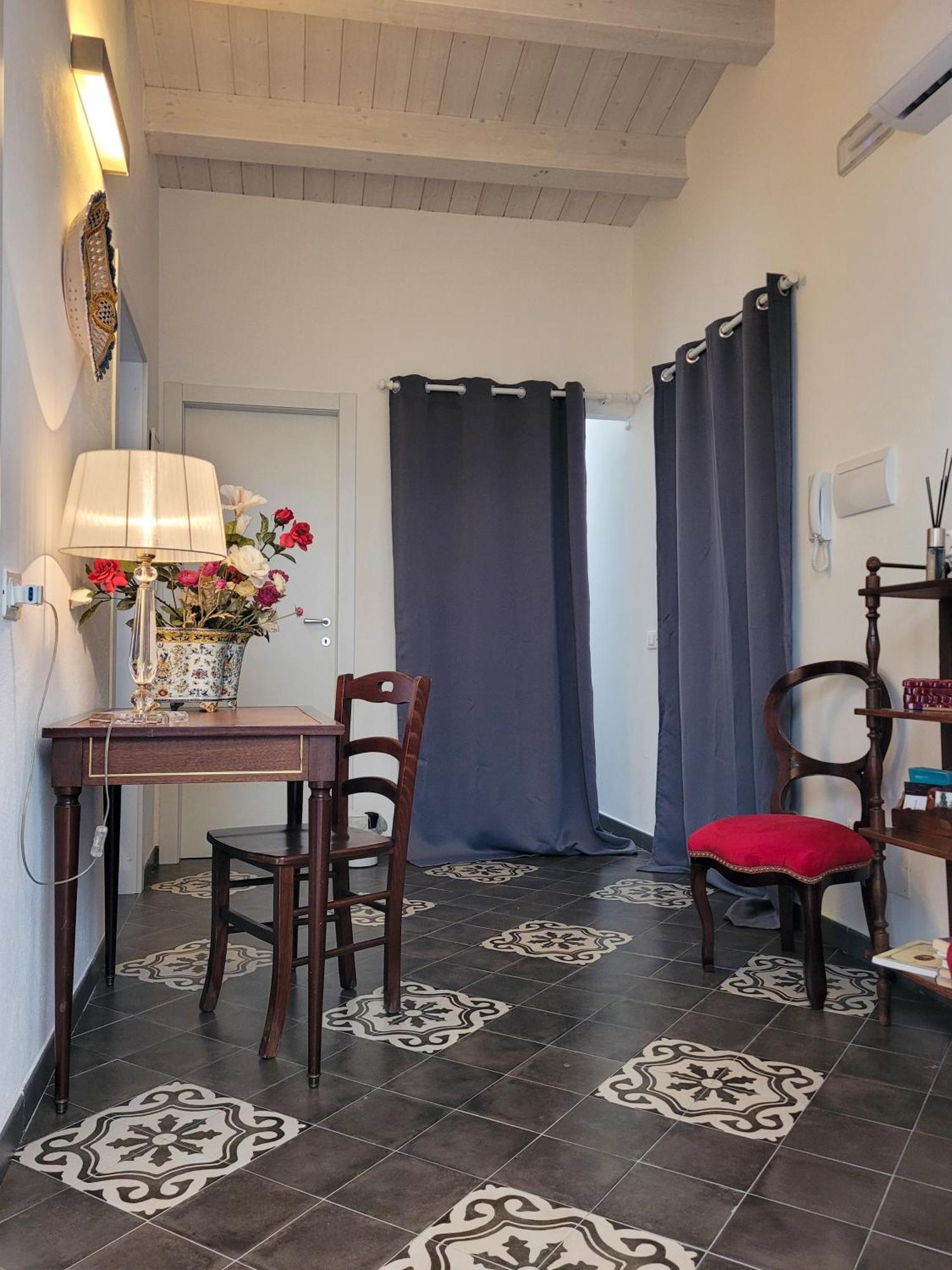 B&B Loft Famiglia Arezzo ラグーザ エクステリア 写真
